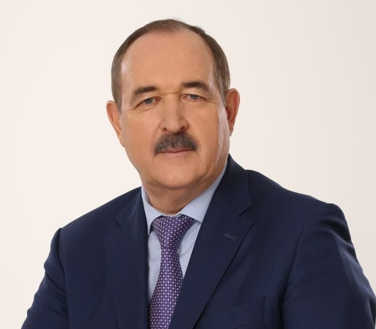 Михаил Резников
